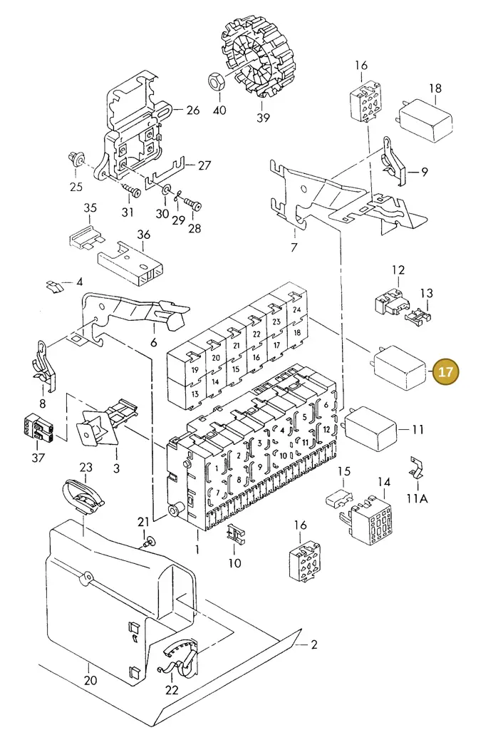 028906124B — Volkswagen GOLF VAR./VENTO (1996-1999) diagram 121937250, position 17